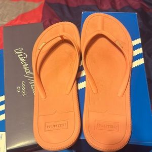 HUNTER FLIP FLOPS